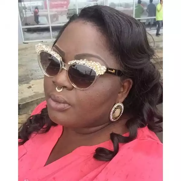 Lol!! Fans Blast Actress Eniola Badmus Over Nose Ring, Say She Looks Like Sallah Ram [See Photo]